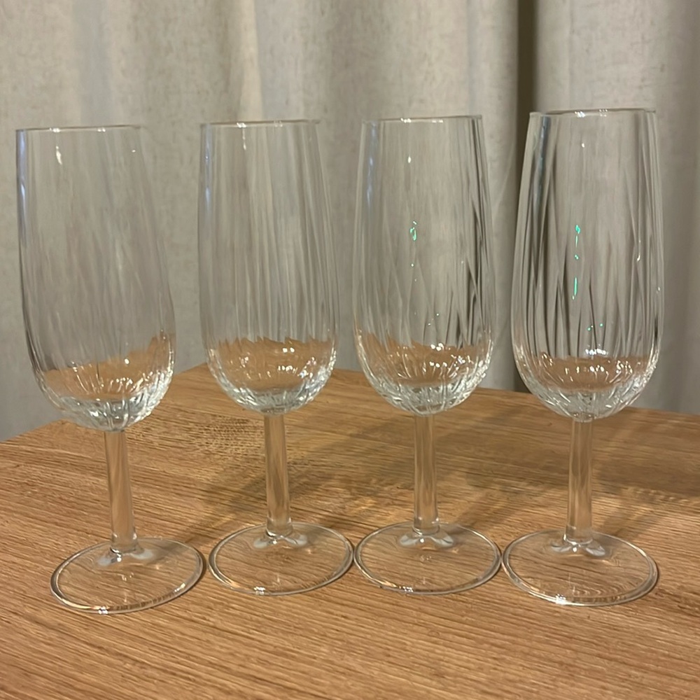 Clear Plissé Flute Glass